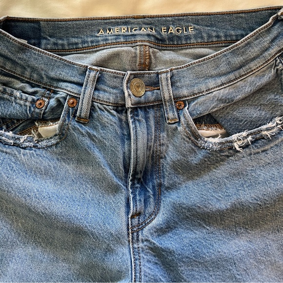 american eagle low rise jeans - Picture 3 of 5